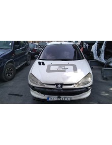 peugeot 206 berlina del año 2003