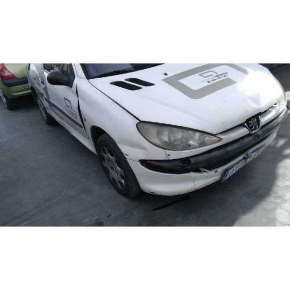 peugeot 206 berlina del año 2003