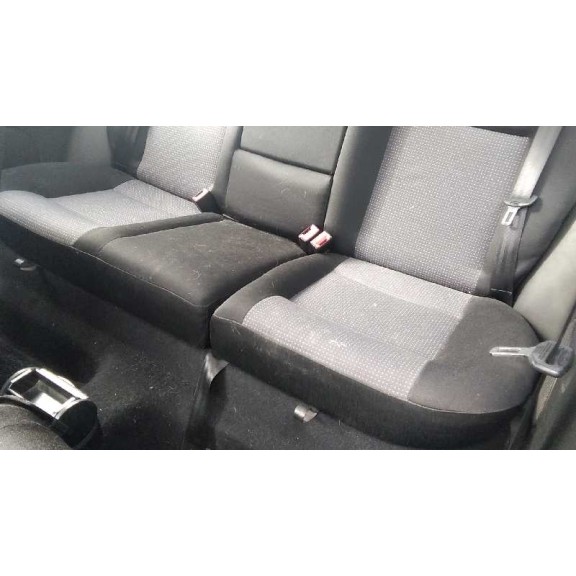 volkswagen golf iv berlina (1j1) del año 2003