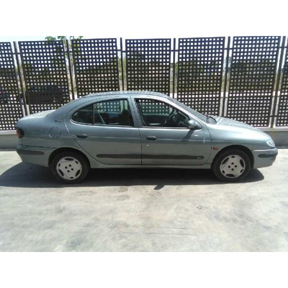 renault megane i classic (la0) del año 1998