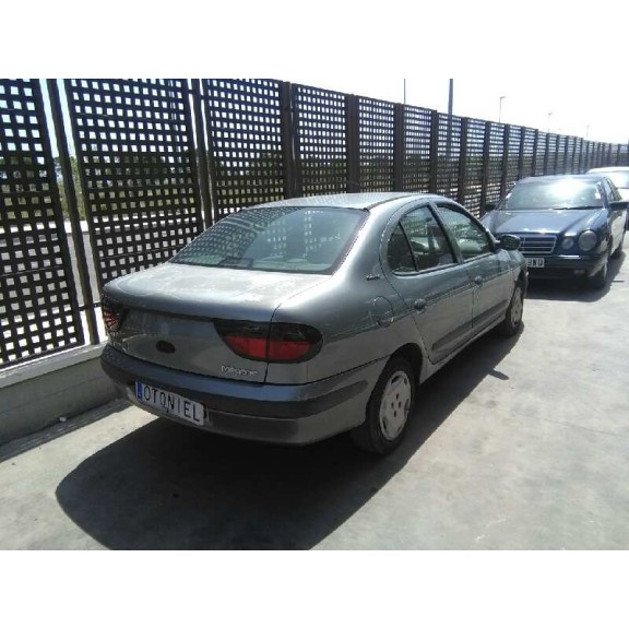 renault megane i classic (la0) del año 1998