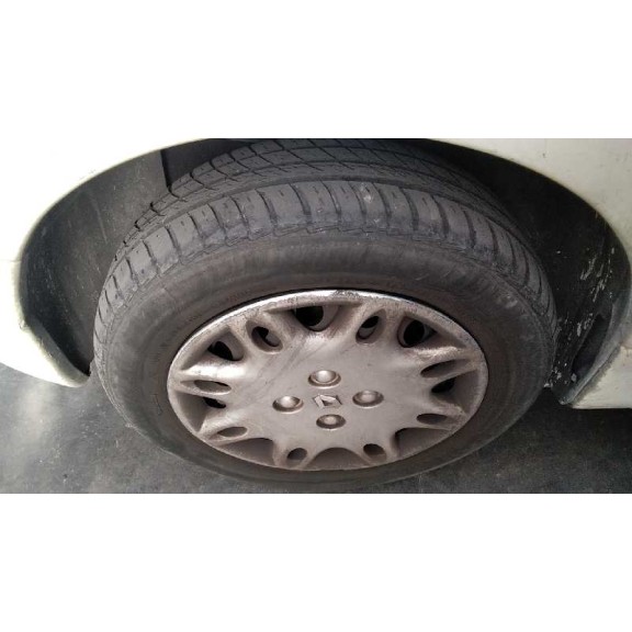 peugeot 206 berlina del año 2003