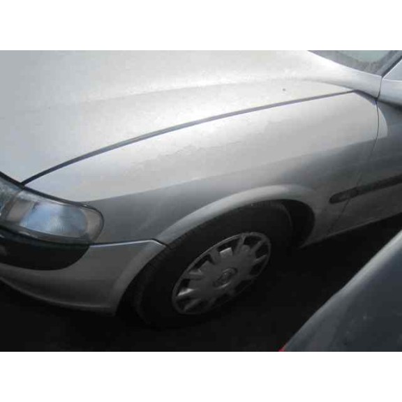 opel vectra b berlina del año 1997