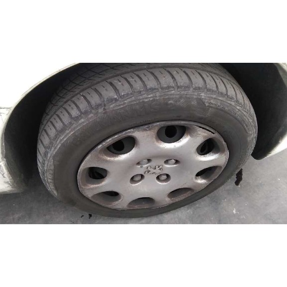 peugeot 206 berlina del año 2003