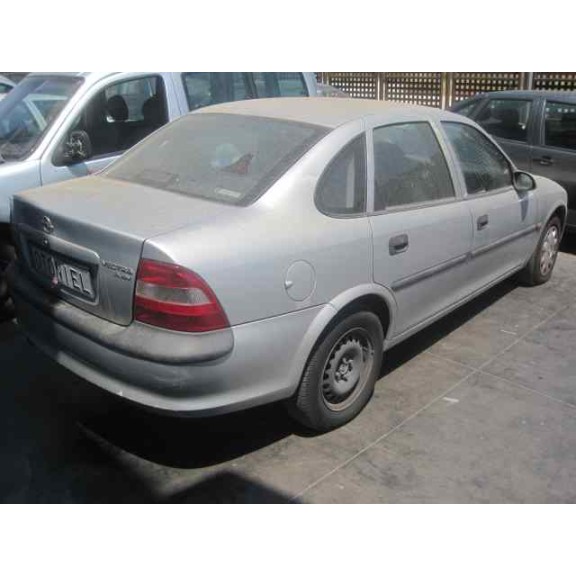 opel vectra b berlina del año 1997