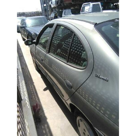 renault megane i classic (la0) del año 1998