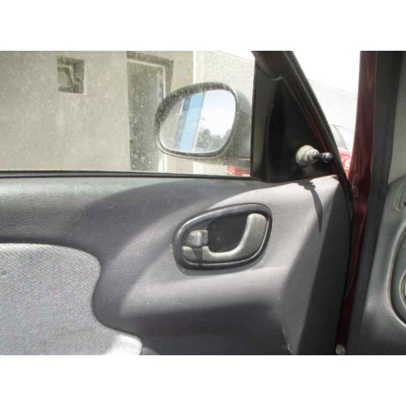 daewoo lanos del año 1999