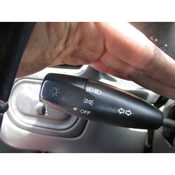 daewoo lanos del año 1999