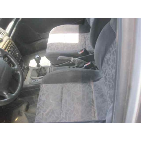 opel vectra b berlina del año 1997