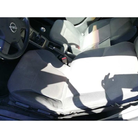 opel vectra c berlina del año 2002