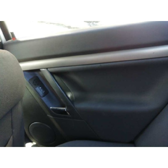 opel vectra c berlina del año 2002