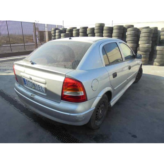opel astra g berlina del año 1998