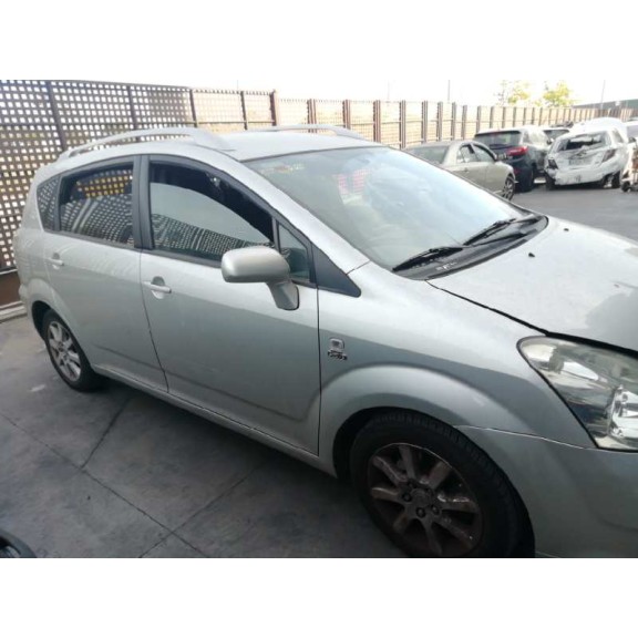 toyota corolla verso (r1) del año 2004