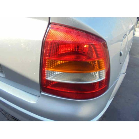 opel astra g berlina del año 1998