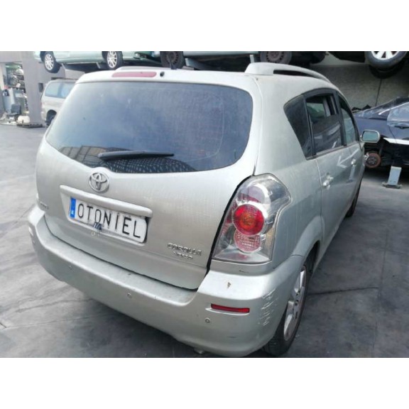 toyota corolla verso (r1) del año 2004