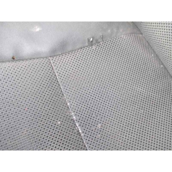 toyota avensis berlina (t25) del año 2004