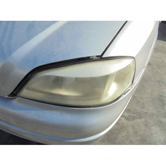 opel astra g berlina del año 1998