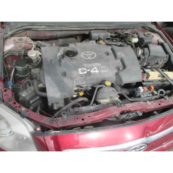 toyota avensis berlina (t25) del año 2004