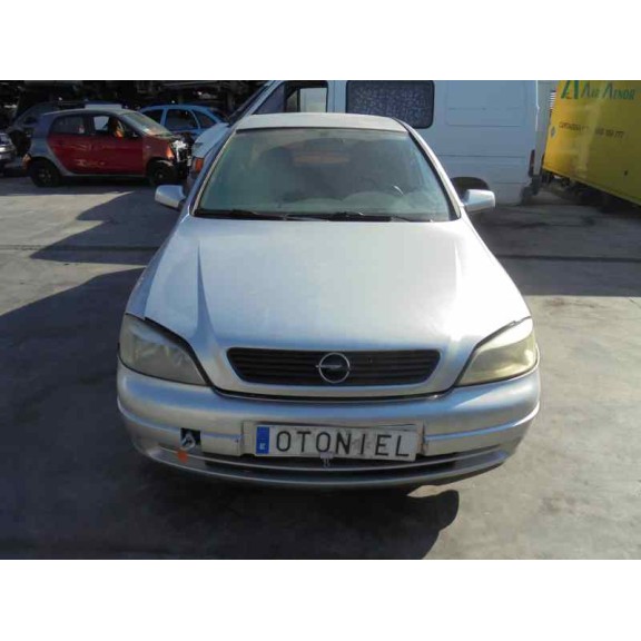 opel astra g berlina del año 1998