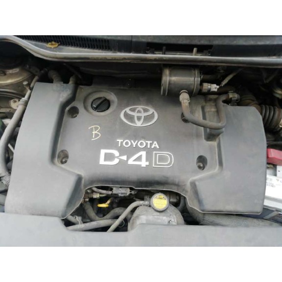 toyota corolla verso (r1) del año 2004