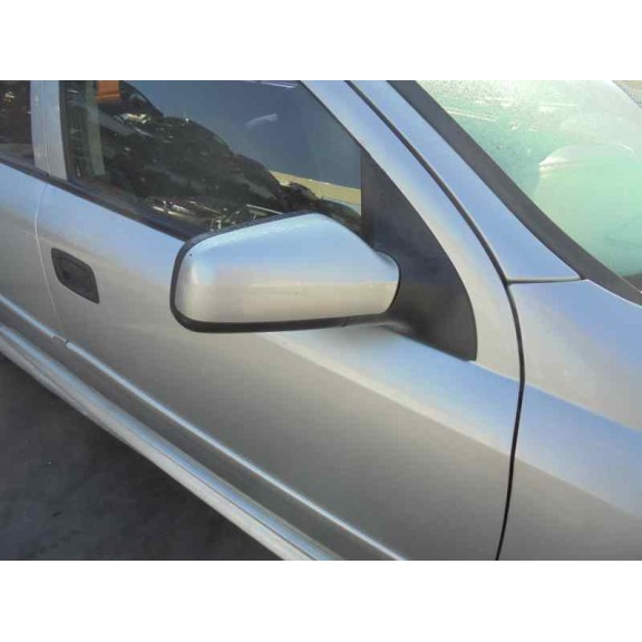 opel astra g berlina del año 1998