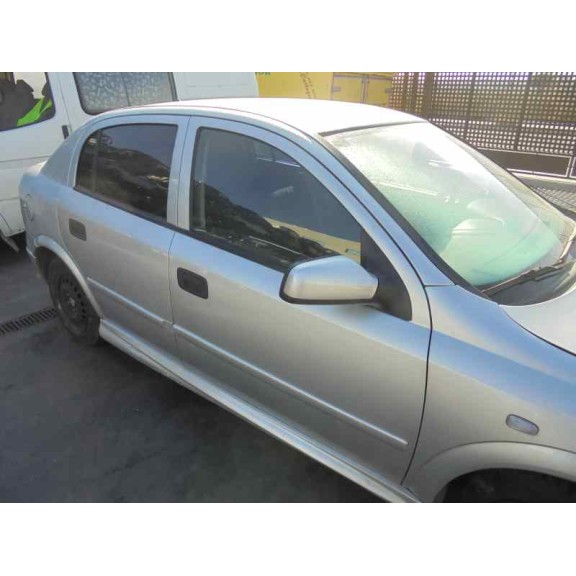 opel astra g berlina del año 1998