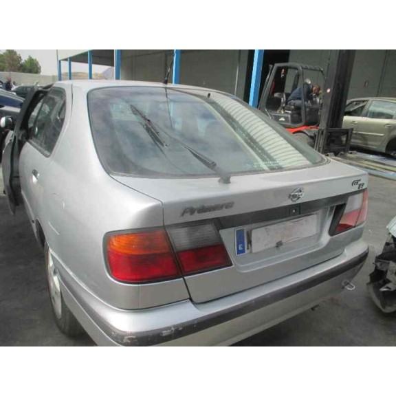 nissan primera berlina (p11) del año 1998