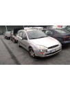 ford focus berlina (cak) del año 2000