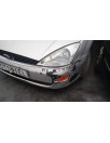 ford focus berlina (cak) del año 2000