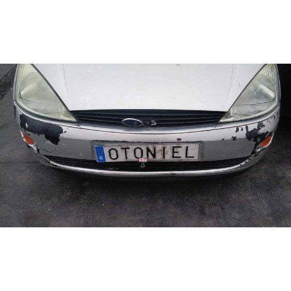 ford focus berlina (cak) del año 2000