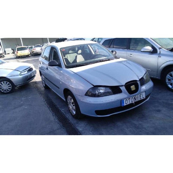 seat ibiza (6l1) del año 2002