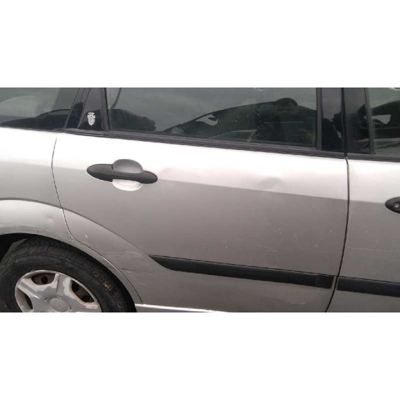 ford focus berlina (cak) del año 2000