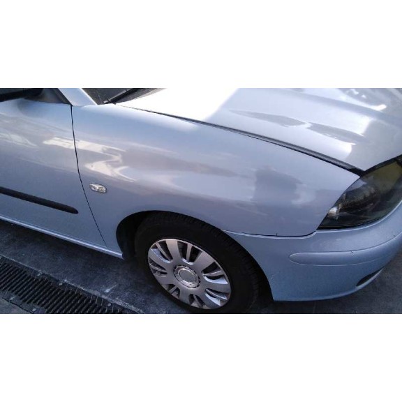 seat ibiza (6l1) del año 2002