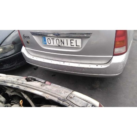 ford focus berlina (cak) del año 2000