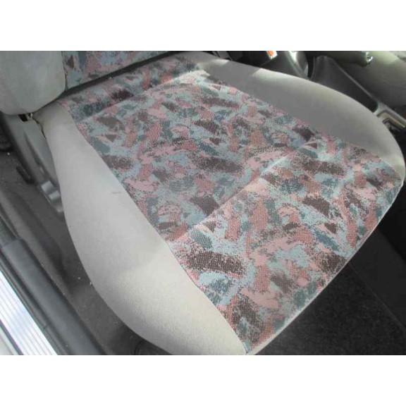 nissan primera berlina (p11) del año 1998