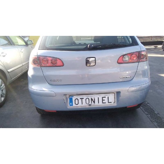 seat ibiza (6l1) del año 2002