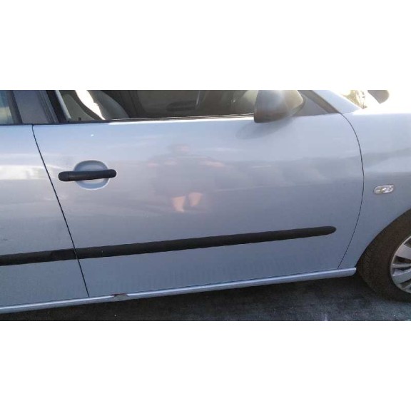 seat ibiza (6l1) del año 2002