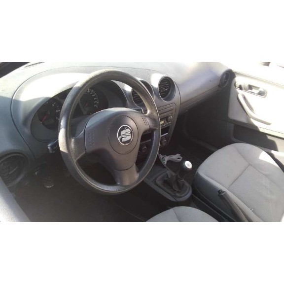 seat ibiza (6l1) del año 2002