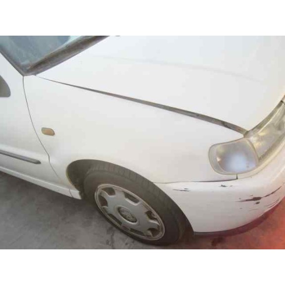 volkswagen polo berlina (6n1) del año 1999