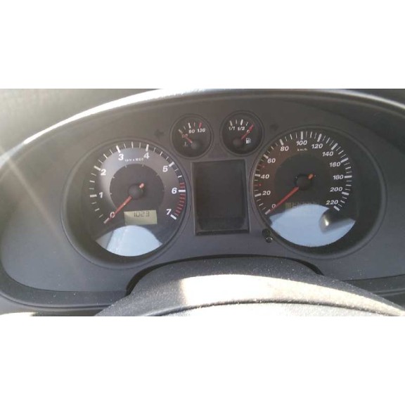 seat ibiza (6l1) del año 2002