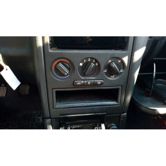 opel astra g berlina del año 2001