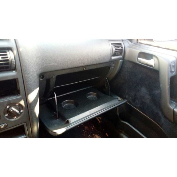 opel astra g berlina del año 2001