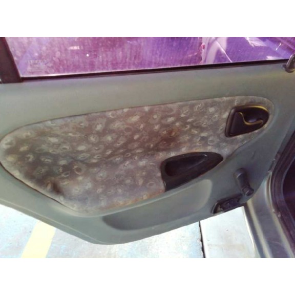 renault megane i classic (la0) del año 1998