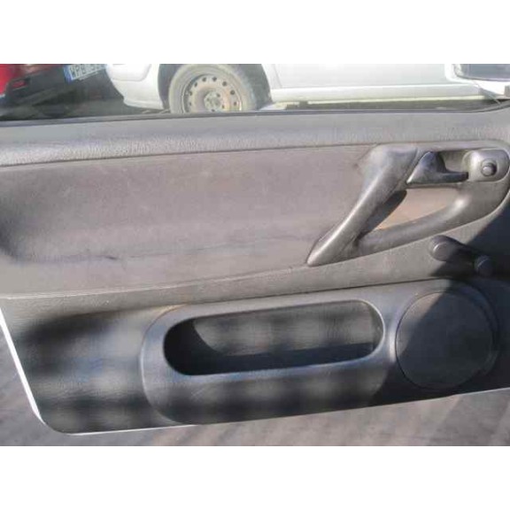 volkswagen polo berlina (6n1) del año 1999