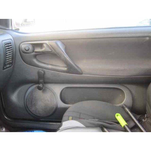 volkswagen polo berlina (6n1) del año 1999