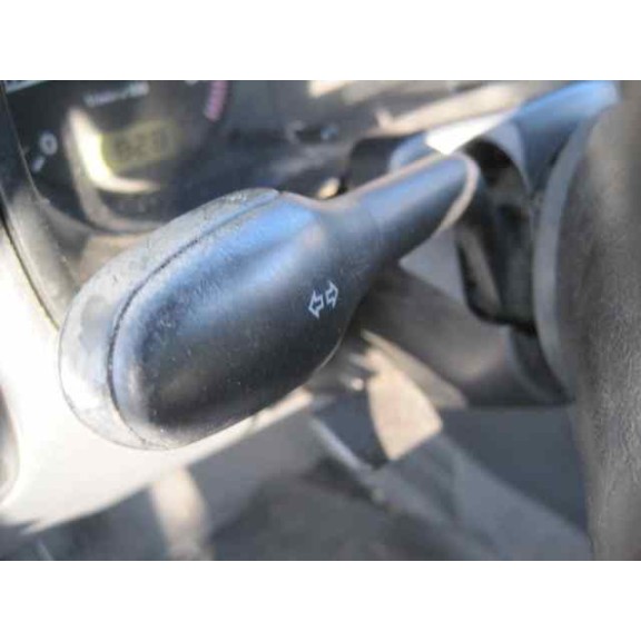 volkswagen polo berlina (6n1) del año 1999