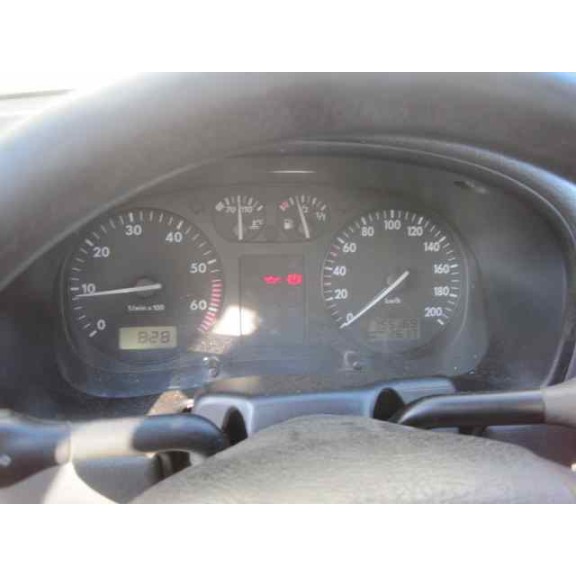 volkswagen polo berlina (6n1) del año 1999