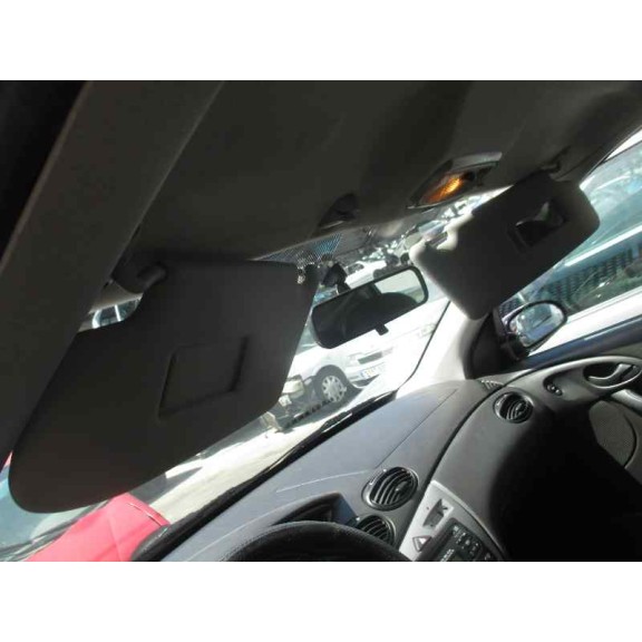 ford focus berlina (cak) del año 2003