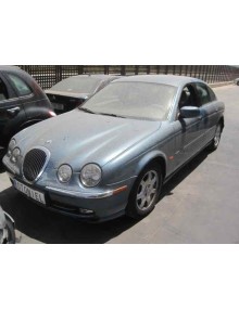 jaguar s-type del año 2000