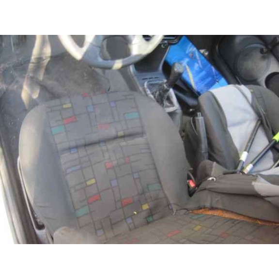 volkswagen polo berlina (6n1) del año 1999